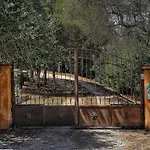 Xenonerantzia Country Style * Gouvia