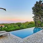 Tatil Evi Xenonerantzia Country Style Gouvia
