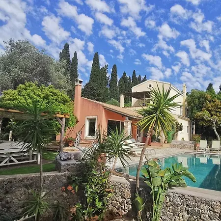 Xenonerantzia Country Style Case de vacanță *