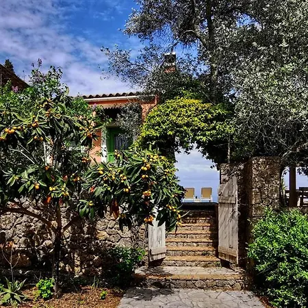 בית נופש Xenonerantzia Country Style