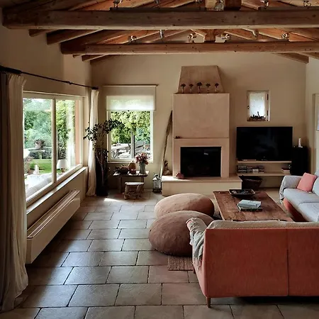 Xenonerantzia Country Style Case de vacanță Gouvia